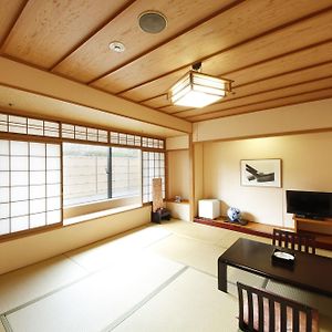 Japanese-Style Room